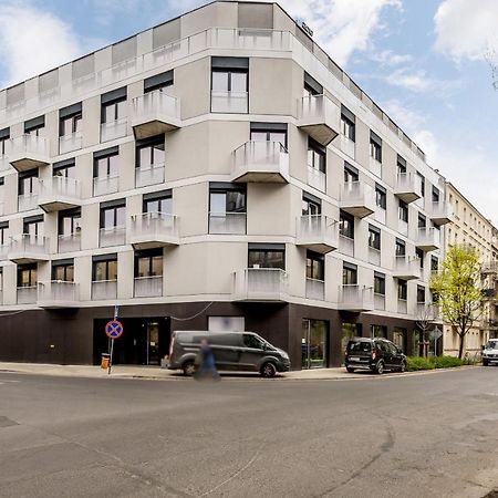 Apartments Poznan Fabryczna By Renters Exterior photo