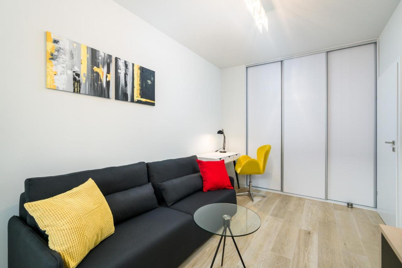 Apartments Poznan Fabryczna By Renters Exterior photo